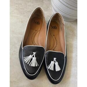 Sofft loafers black leather white trim sz 9M